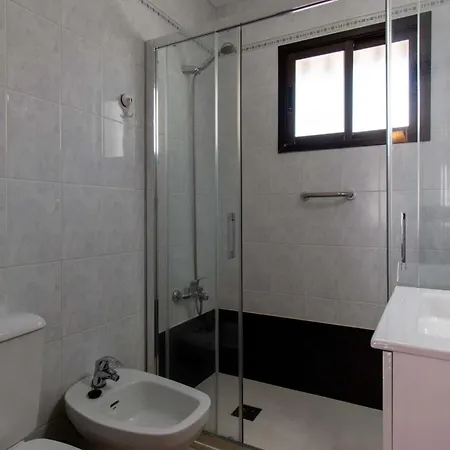 Floritas 19 - Two Bed Apartment Playa de las Americas (Tenerife)