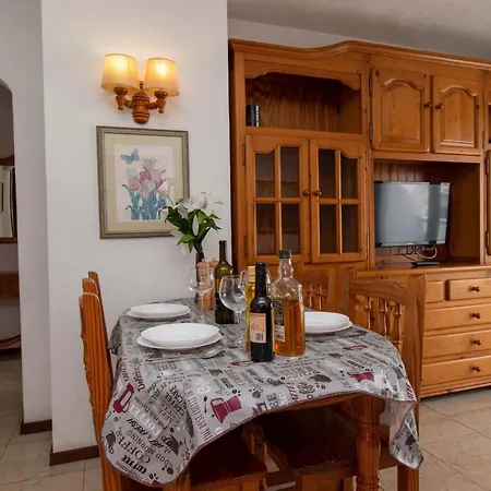 Floritas 19 - Two Bed Lägenhet *