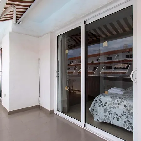 Floritas 19 - Two Bed Playa de las Americas (Tenerife)