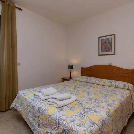 Appartamento Floritas 19 - Two Bed Playa de las Americas (Tenerife)
