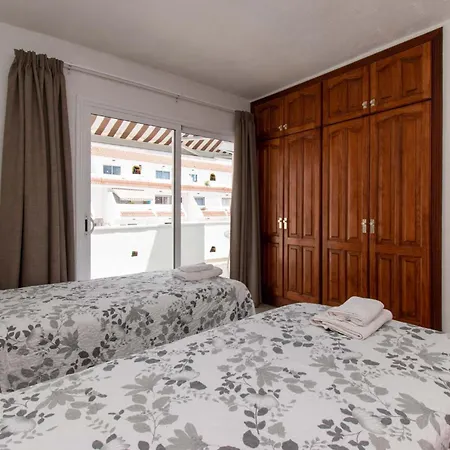 Floritas 19 - Two Bed Appartamento Playa de las Americas (Tenerife)